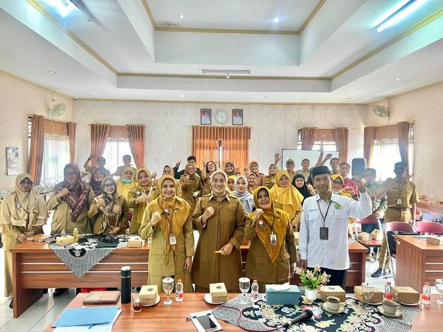 RAPAT PENANGGULANGAN KEMISIKINAN TINGKAT KECAMATAN TH 2025